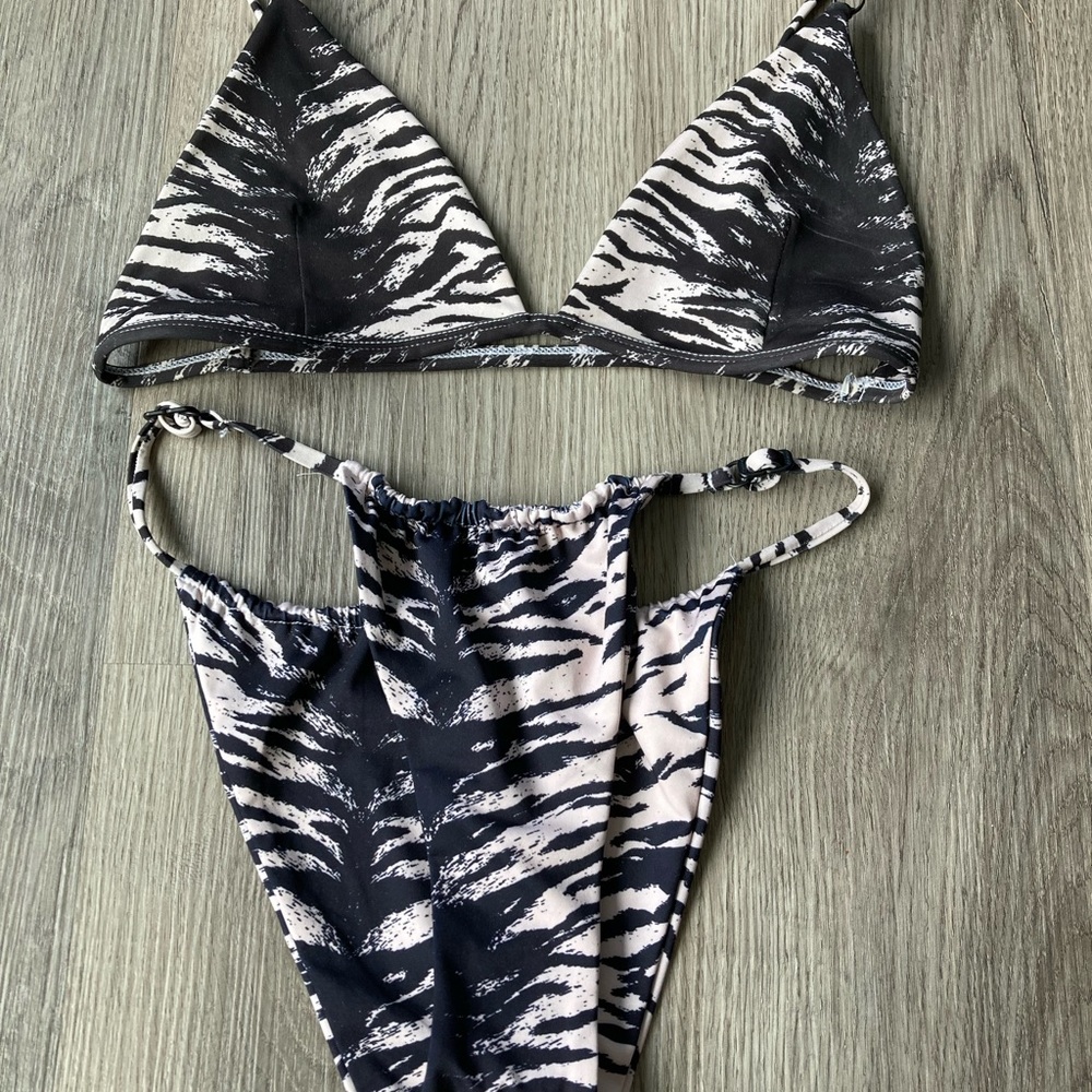 Stone fox bikini - Picture 8 of 9